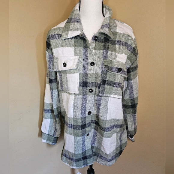 BTFBM Jackets & Blazers - Green plaid Shacket Size Medium